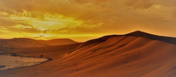 Dusty Trails Safaris & Dusty Car Hire Namibia - page header dunes sunset