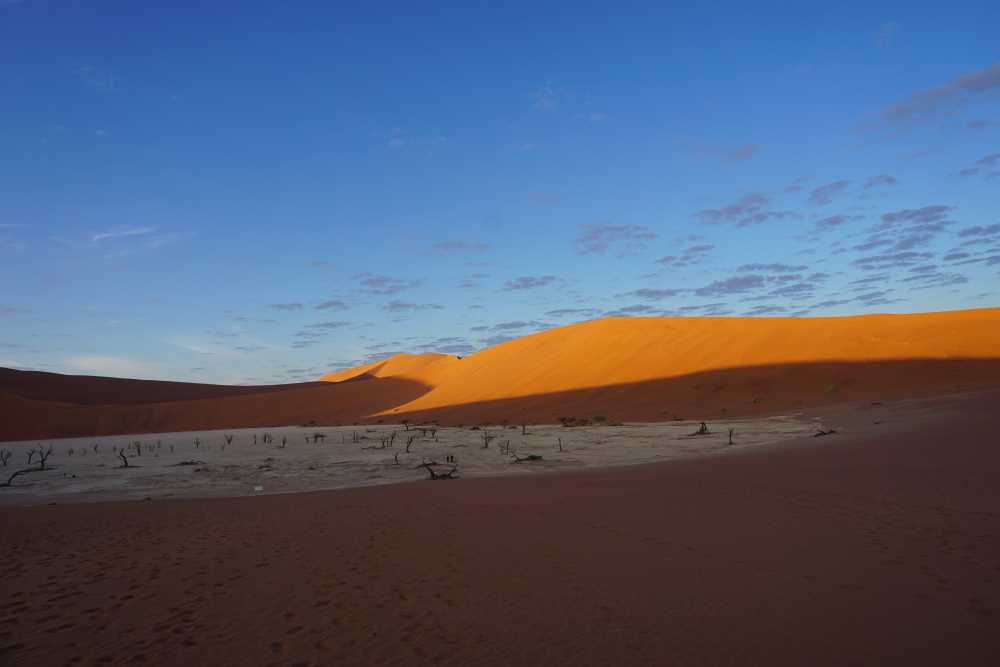 Deadvlei bei Sonnenaufgang