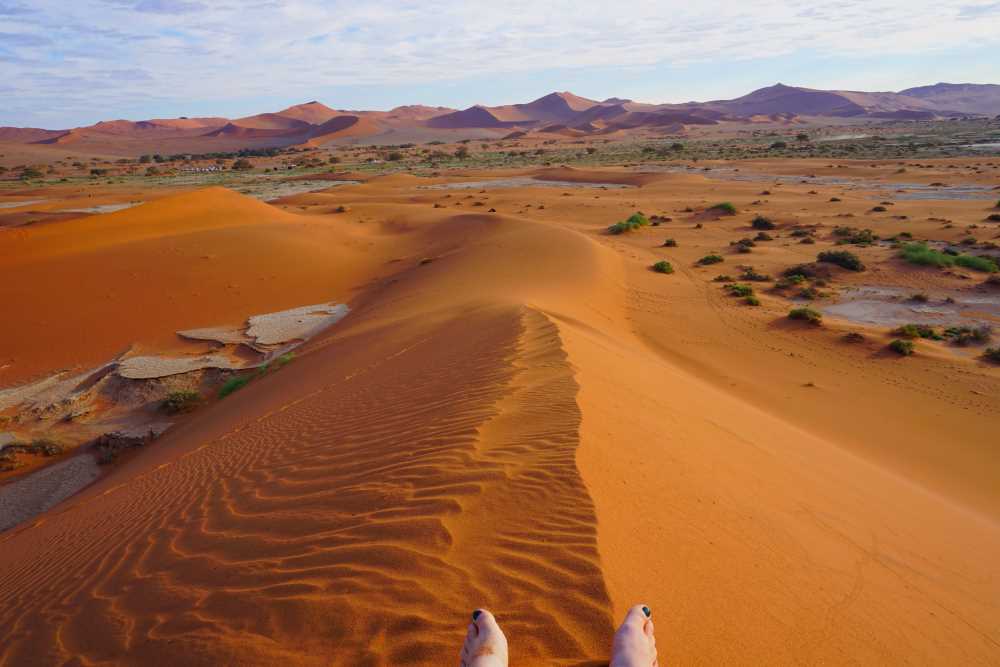 Sossusvlei-Dünen Blick von der Spitze einer Düne