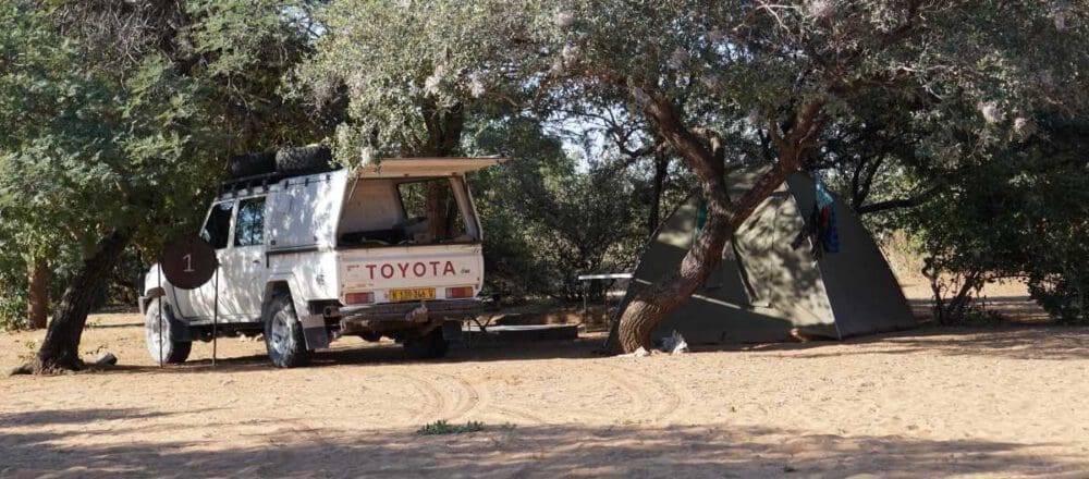 header image campsite at little hunters living museum