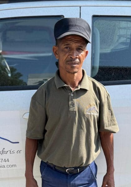 Wilfried ist ein neuer Fahrer und unser Vertreter, der Sie bei Ihrer Ankunft am Flughafen in Empfang nehmen wird.