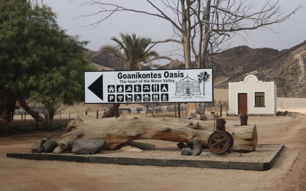 Entrance at Goanikontes Oasis - copyright: https://goanikontesoasis.com/