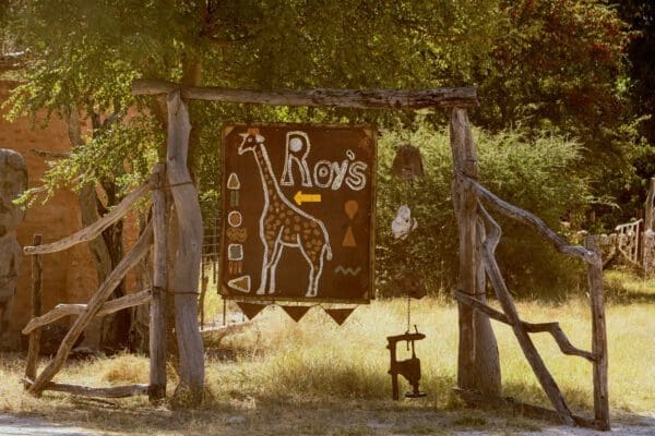 Roy's Rest Camp - entry sign